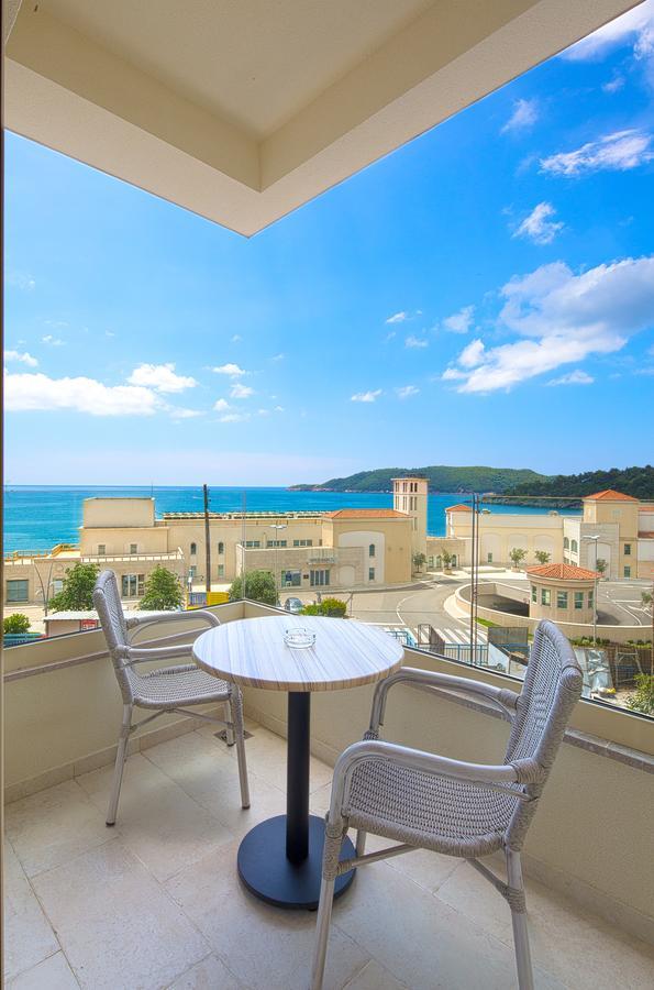 Eukaliptus * Becici (Budva)